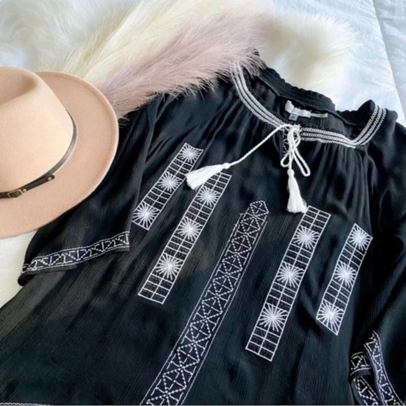 Paparazzi Black Embroidered Tassel Boho Top
Blouse Size Medium - Picture 3 of 15